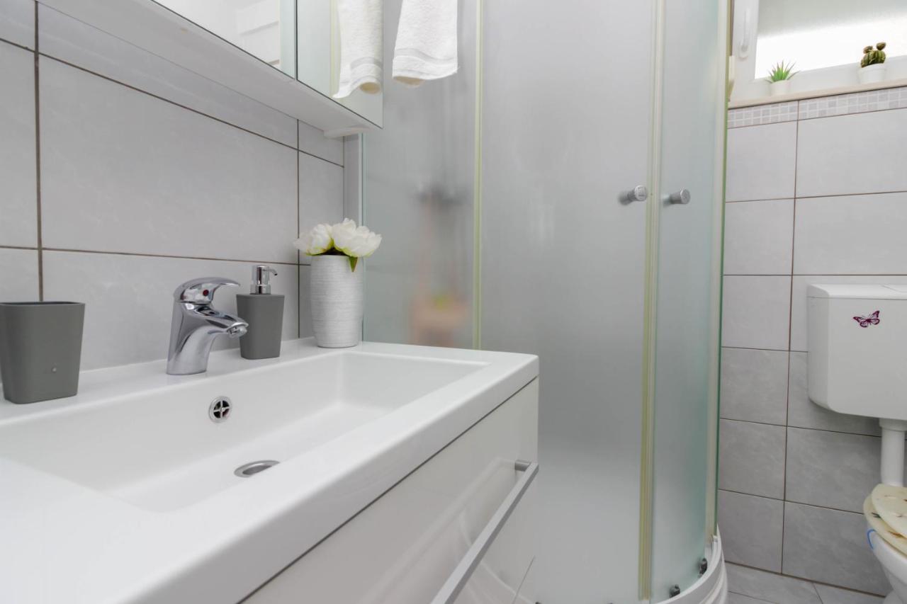 Apartman Tara Lejlighed Zadar Eksteriør billede